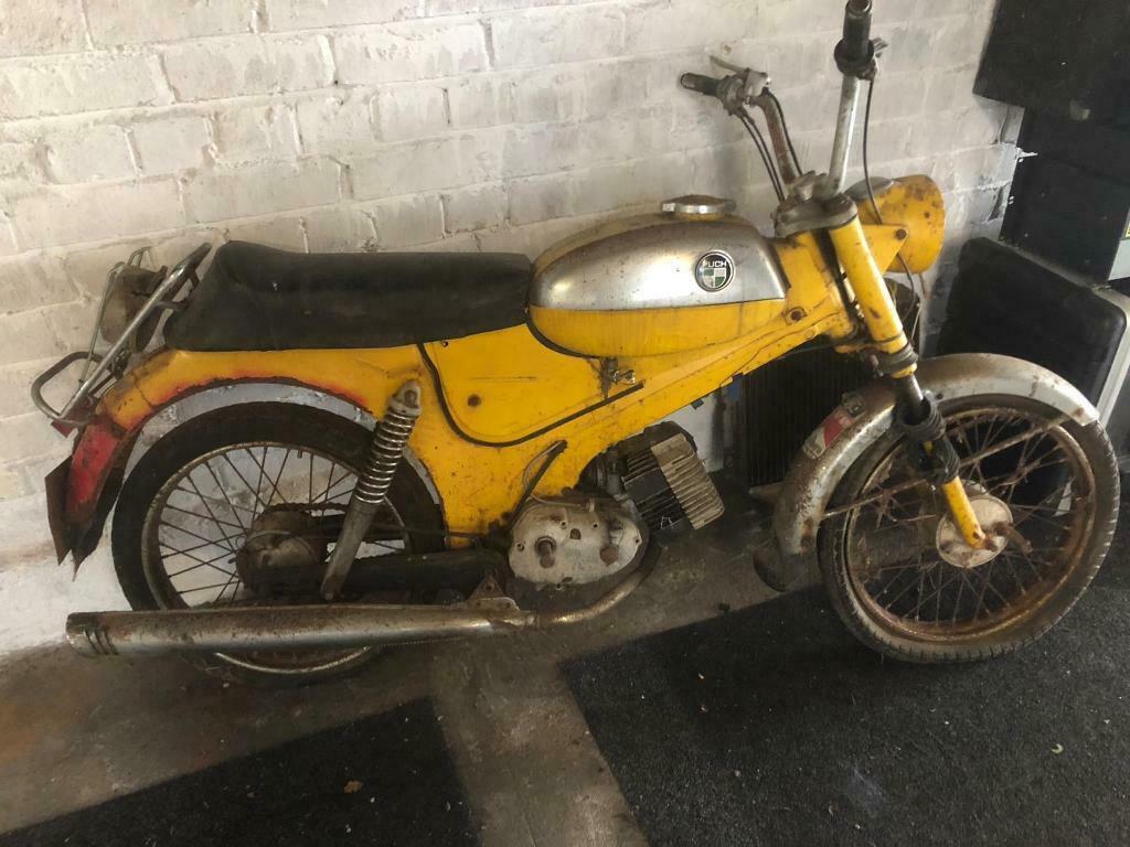 It was in 1977 that I had my first real involvement with a motorcycle. It was a 1971 Puch VZ 50, that had a weird three speed combined twist clutch come gear change mechanism.